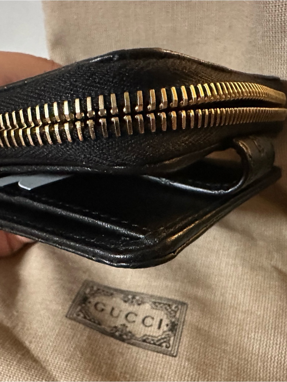 Gucci Black Embossed Leather Zip Around Wallet - Picture 3 of 16